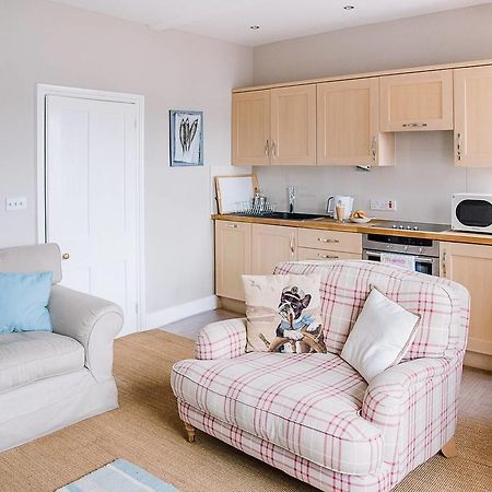 Serendipity, Aldeburgh - An Apartment On The High Street! Extérieur photo