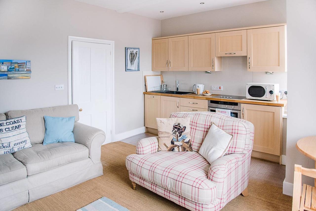 Serendipity, Aldeburgh - An Apartment On The High Street! Extérieur photo